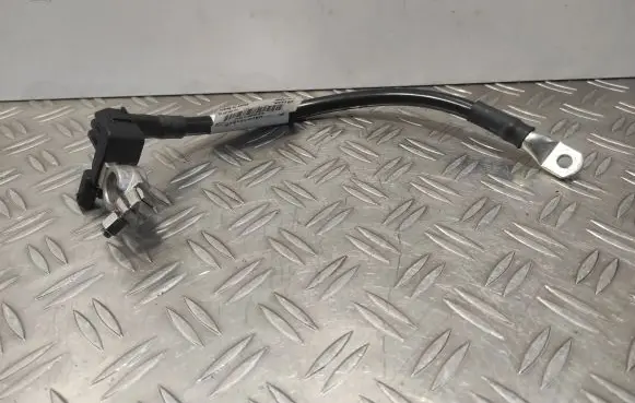 Audi A6 S6 C6 4F Positive cable (battery) 8K0915181C 5193750B6