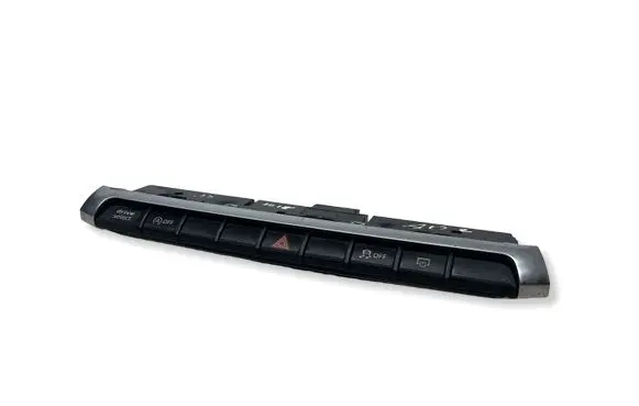 Audi A3 S3 8V Hazard light switch 8V0925301NA 10136792