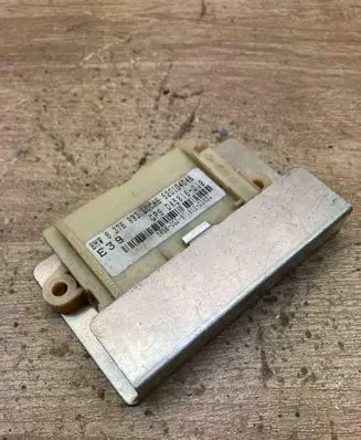 BMW 5 E39 Alarm control unit/module 8376993 520104048