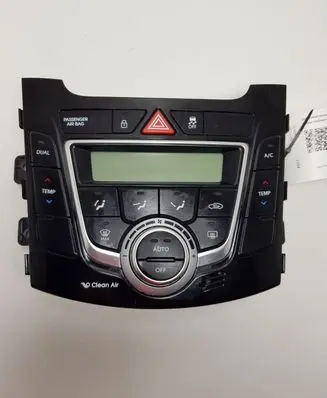Hyundai i30 Climate control unit 97250A6560