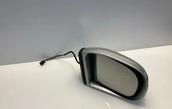 Mercedes-Benz C W203 Front door electric wing mirror