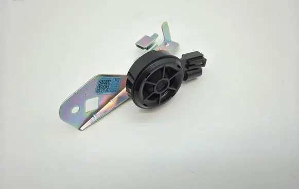 Audi Q7 4M Front door high frequency speaker 4M0035399M