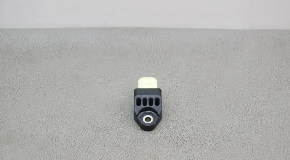 Toyota Prius (XW30) Airbag deployment crash/impact sensor 8983175010