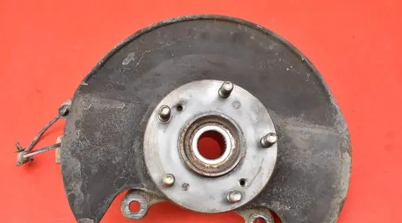Honda CR-V Front wheel hub spindle knuckle