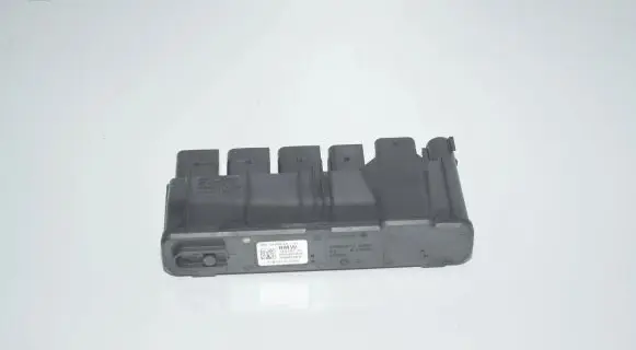 BMW 3 G20 G21 Power management control unit 9470044 12639470044