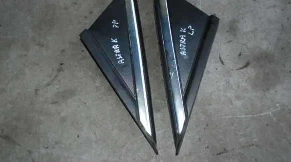 Opel Astra K Fender end trim 39041996