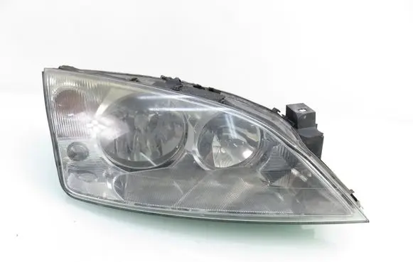 Ford Mondeo Mk III Headlight/headlamp 1S7113005AK