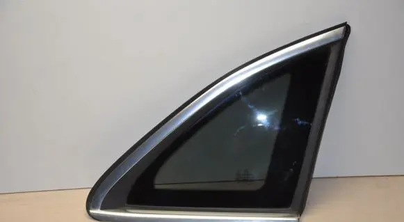 Mercedes-Benz EQA Rear side window AS3