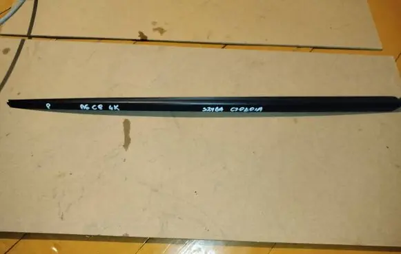 Audi A6 S6 C8 4K Windshield trim 