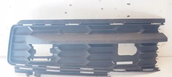 Skoda Kodiaq Front bumper lower grill 565807368