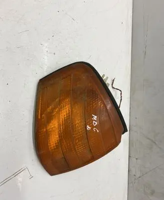 Mercedes-Benz C W203 Front indicator light