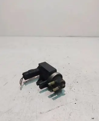 Ford C-MAX II Turbo solenoid valve 9672875080 11T062 0163302