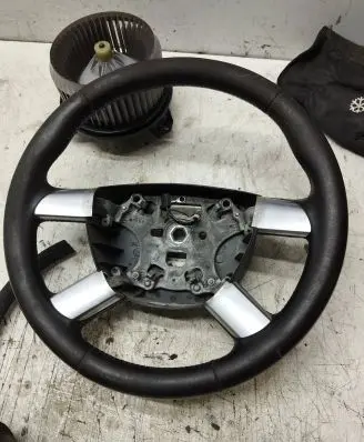 Ford Focus C-MAX Steering wheel