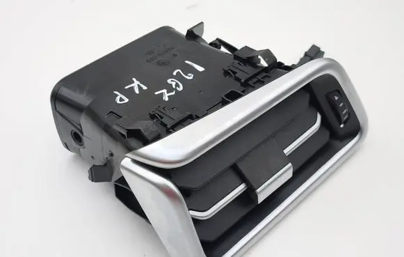 Maserati Ghibli Dashboard side air vent grill/cover trim 089050200101 6700190620 19112015