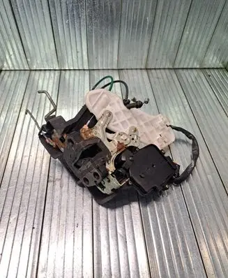 KIA Carnival Front door lock