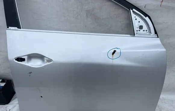 Hyundai ix35 Front door