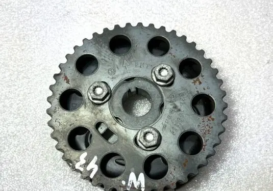Volkswagen Tiguan Camshaft pulley/ VANOS 03L109111