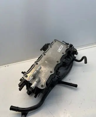 Audi Q3 8U Intake manifold 04E145749B