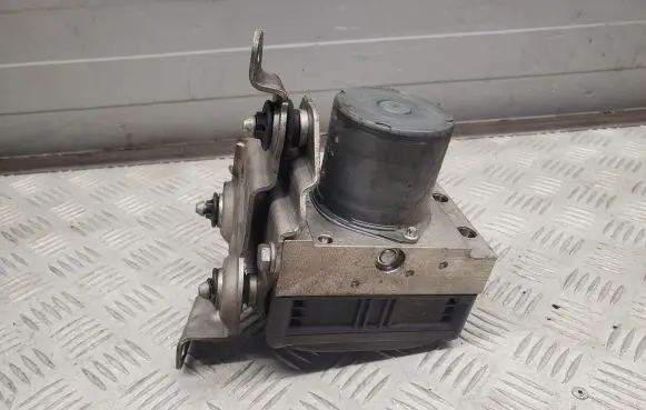 Audi A6 S6 C7 4G ABS Pump 4G0907379H 4G0614517R