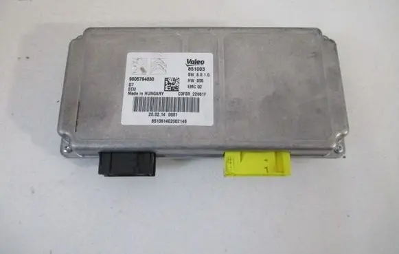 Citroen C4 II Picasso Camera control unit module 9806794080