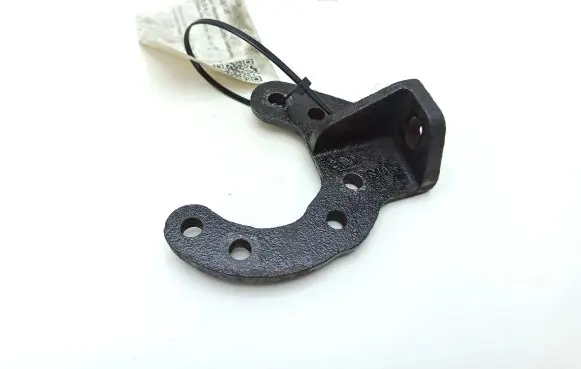 Chrysler 300 - 300C Power steering pump mounting bracket 04891591AA 23150