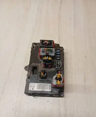 Peugeot 407 Fuse module BSCA0200 9656148080 S120017003I