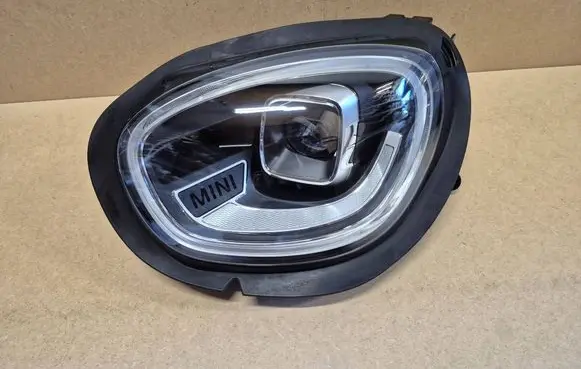 Mini Cooper Countryman F60 Headlight/headlamp 9881589