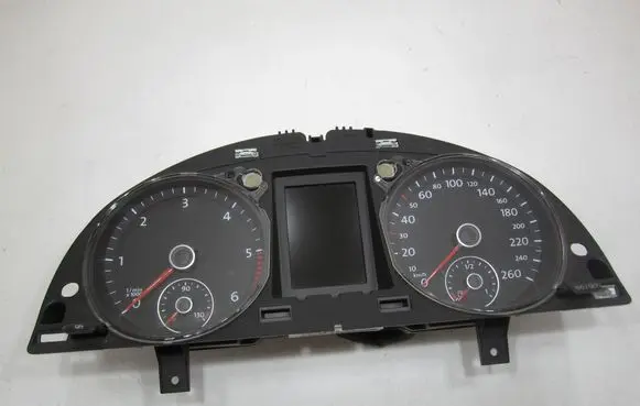 Volkswagen PASSAT B7 Speedometer (instrument cluster) 3AA920870A 074322