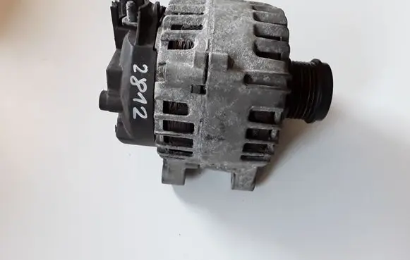 Volvo V40 Generator/alternator 31419219
