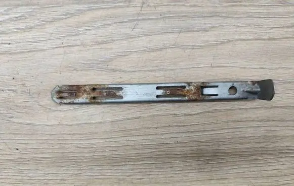 Volvo XC90 Headlight/headlamp mounting bracket 8637181