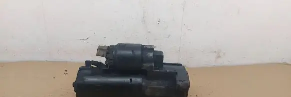 Volkswagen PASSAT B5 Starter motor