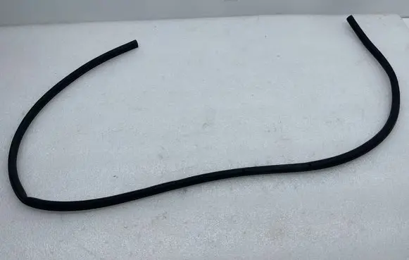 BMW i4 Rubber seal front door (on door) 7387590