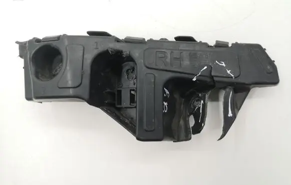 Opel Mokka Front bumper mounting bracket 95245367