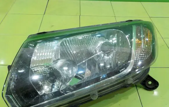 Dacia Sandero II Headlight/headlamp PRZOD