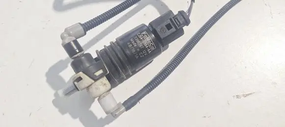 Ford Kuga II Windscreen/windshield washer pump CJ5417664AA