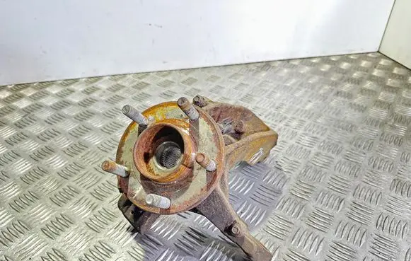 Volvo V50 Front wheel hub 3M513K171