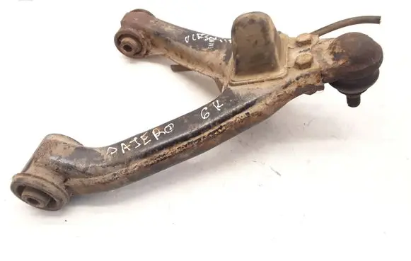 Mitsubishi Pajero Rear upper control arm/wishbone MR418534