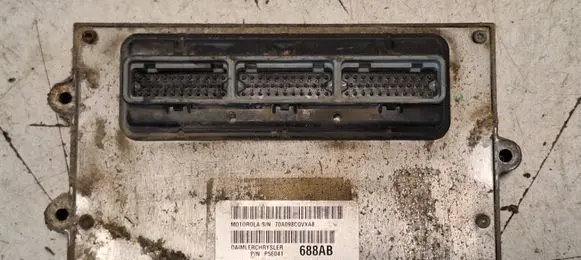 Jeep Grand Cherokee (WJ) Engine control unit/module P56041 688AB TEM12100VXA8