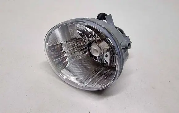 Toyota RAV 4 (XA20) Front fog light 8122142061 195714011A 145714011A