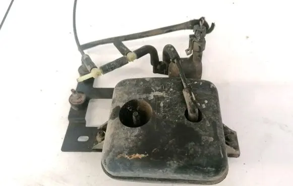 Opel Vectra C Vacuum air tank 