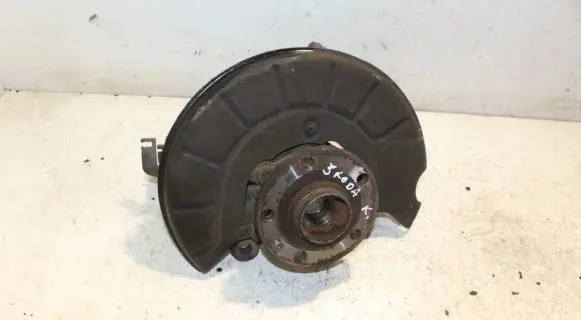 Skoda Octavia Mk2 (1Z) Front wheel hub