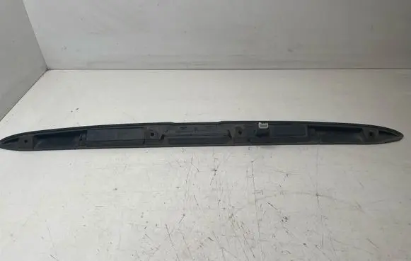 BMW X5 E53 Trunk door license plate light bar 7054941