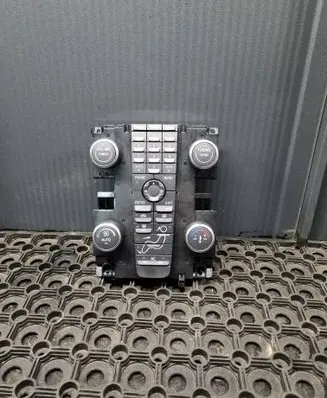 Volvo C30 Climate control unit 31350136 12W12T3