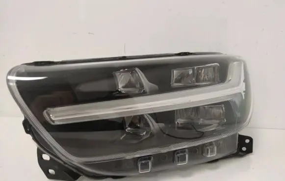 Volvo XC40 Headlight/headlamp 32133577 1906070815