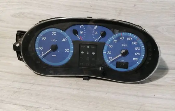 Renault Master II Speedometer (instrument cluster) 8200032765 P8200032765