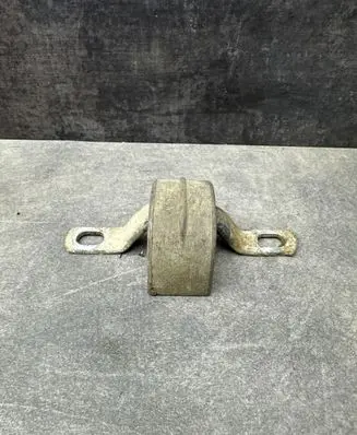 Audi A4 S4 B5 8D Muffler mount bracket/holder 8D025314
