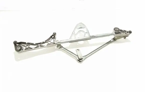 Mercedes-Benz CLC CL203 Front wiper linkage Nėra