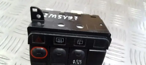 Mitsubishi Space Wagon Hazard light switch