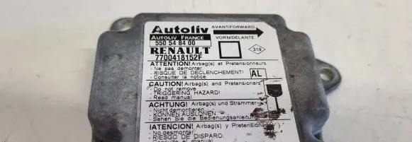 Renault Megane I Airbag control unit/module 7700418152E 82461D06752 550548400