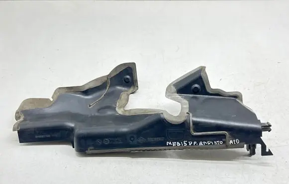 Renault Megane III Intercooler air guide/duct channel 214982743R